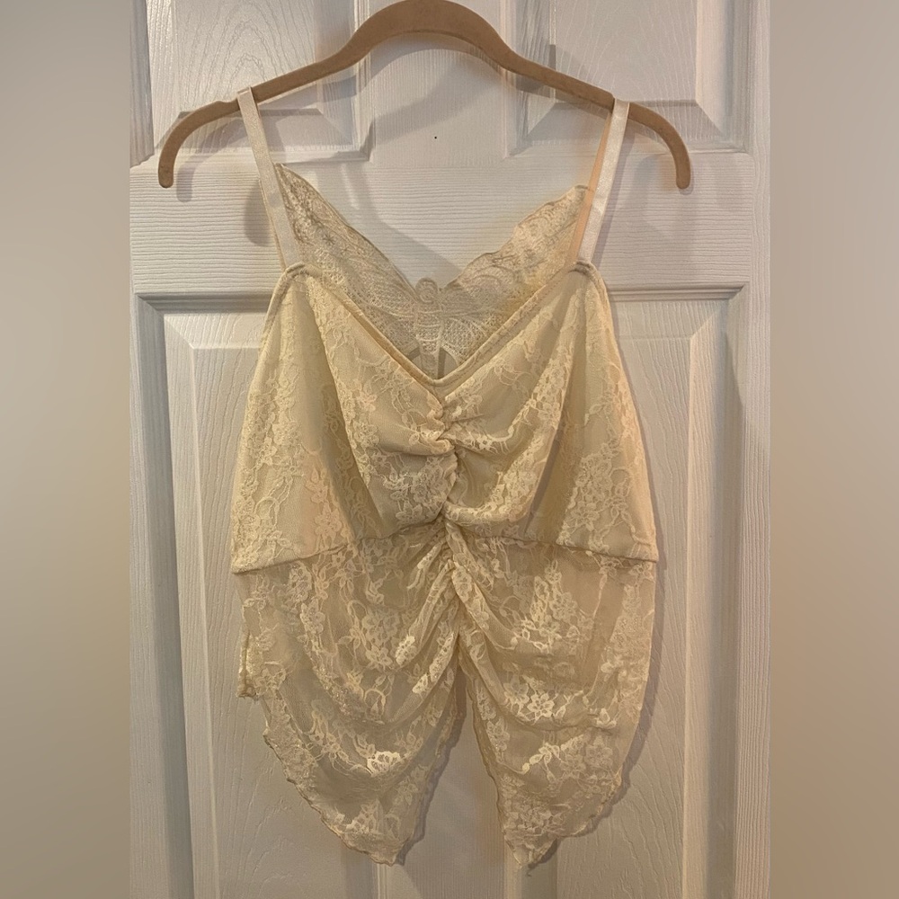 Butterfly Lace Cream Top NWT